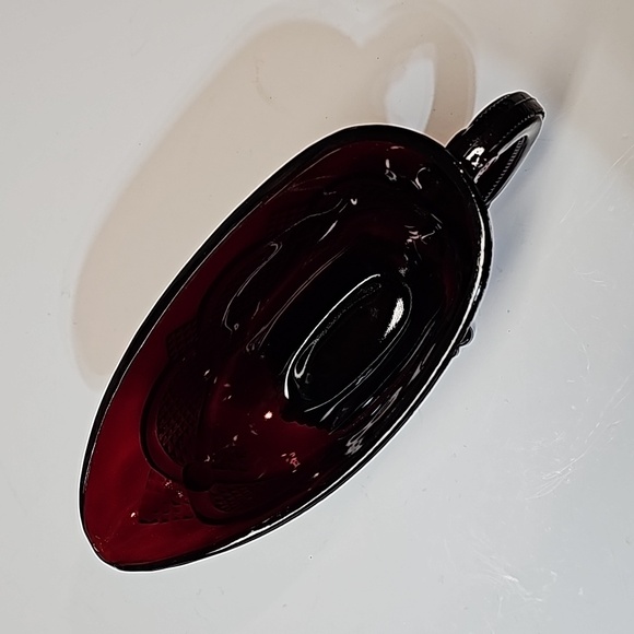 Avon Cape Cod Red Glass Sauce Gravy Boat - Picture 5 of 14